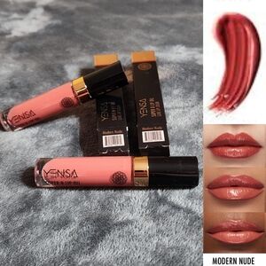 Yensa Super 8 Lip Oil Luxe Lip Color in Modern Nude
